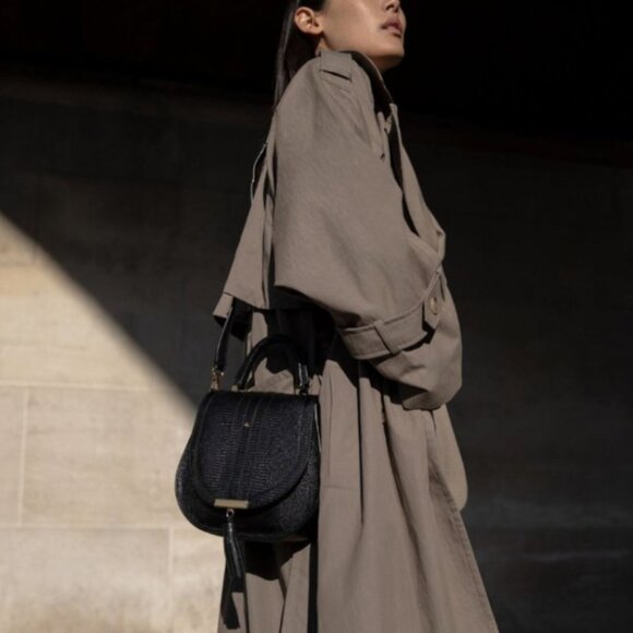 DeMellier Midi Venice Lizard Effect Crossbody Handbag Cowhide Black Converible